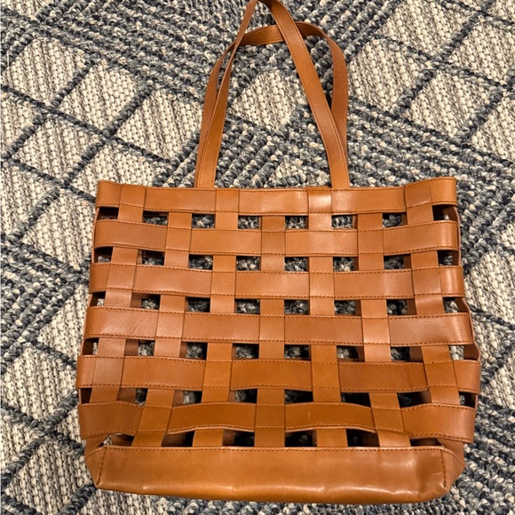 Madewell Medium Brown Transport Tote: Basketweave Edition - Picture 3 of 8
